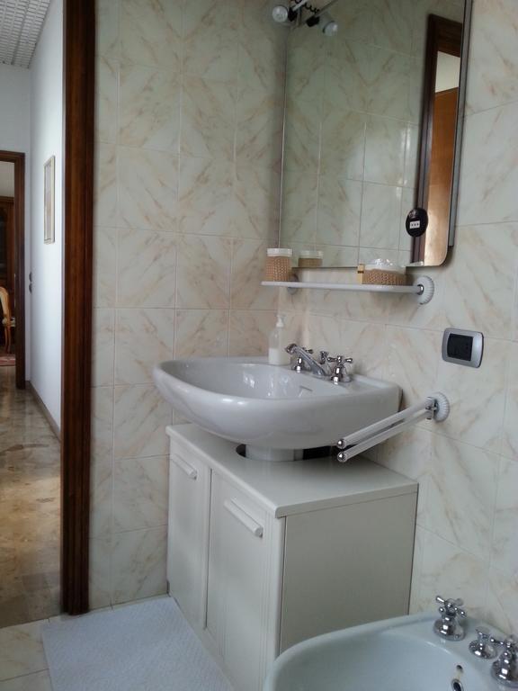 B&B Gloria Gallarate Oda fotoğraf